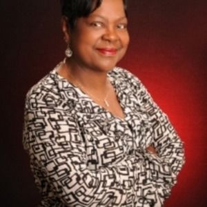 Meet your Posher, Pauline